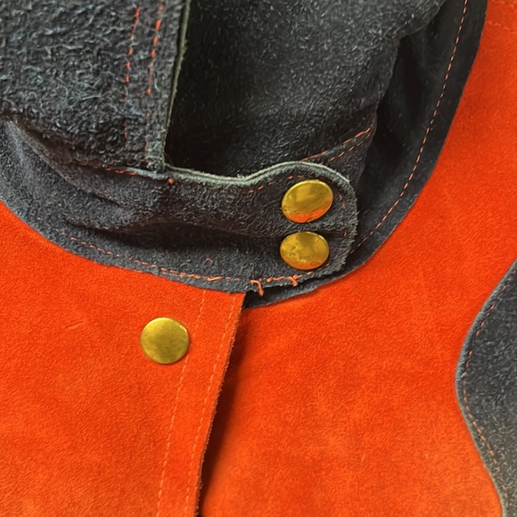 VINTAGE SUEDE jacket. 1970’s. Red with navy and brown details. My favorite piece - Picture 2 of 3